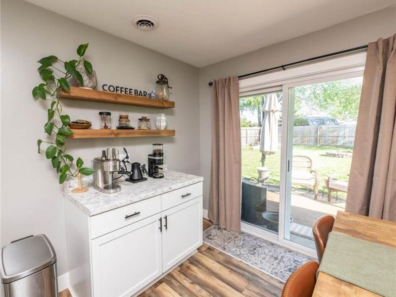 2407 Waterford Drive, Troy, OH 45373 Photo 10