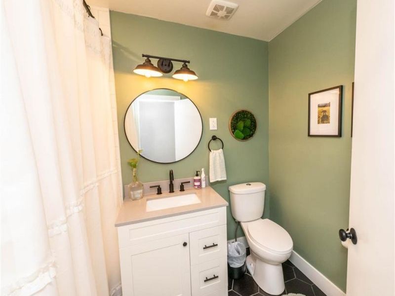 2407 Waterford Drive, Troy, OH 45373 Photo 11