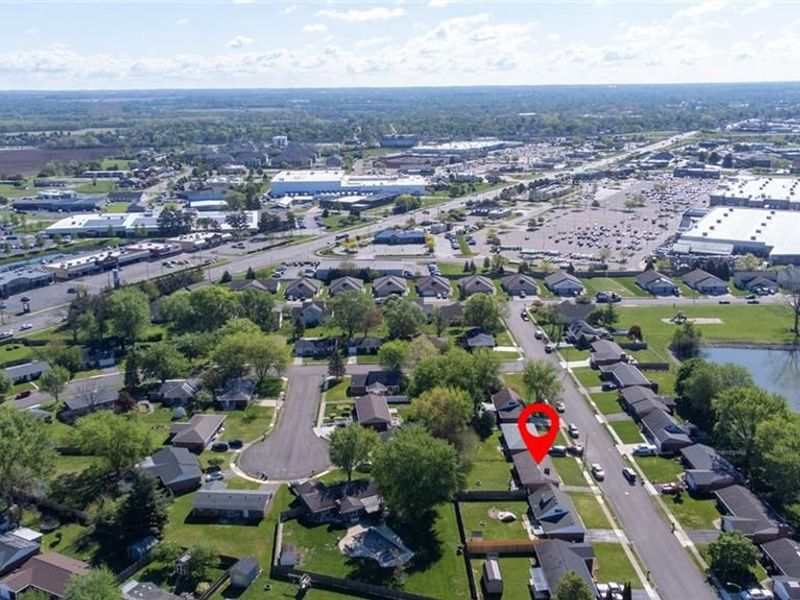 2407 Waterford Drive, Troy, OH 45373 Photo 27