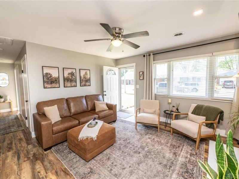 2407 Waterford Drive, Troy, OH 45373 Photo 3