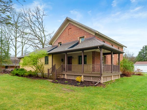 10518 Stadium Drive, Kalamazoo, MI 49009