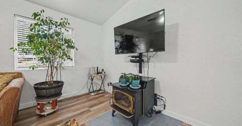 5757 Thornicroft Dr, Valley Springs, CA 95252 Photo