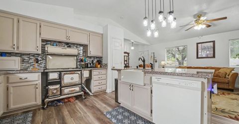 5757 Thornicroft Dr, Valley Springs, CA 95252 Photo