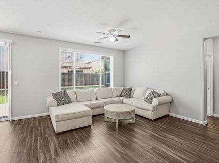 7809 Finnhorse Way, Sacramento, CA 95828 Photo