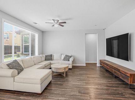 7809 Finnhorse Way, Sacramento, CA 95828 Photo