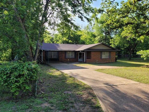 410 SW 22ND, Paris, TX 75460