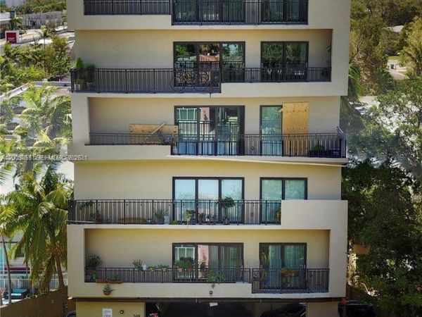 568 NE 66th St, Unit 501, Miami, FL 33138