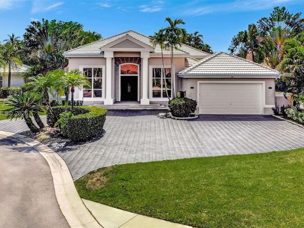 681 NW 100th Ter, Plantation, FL 33324