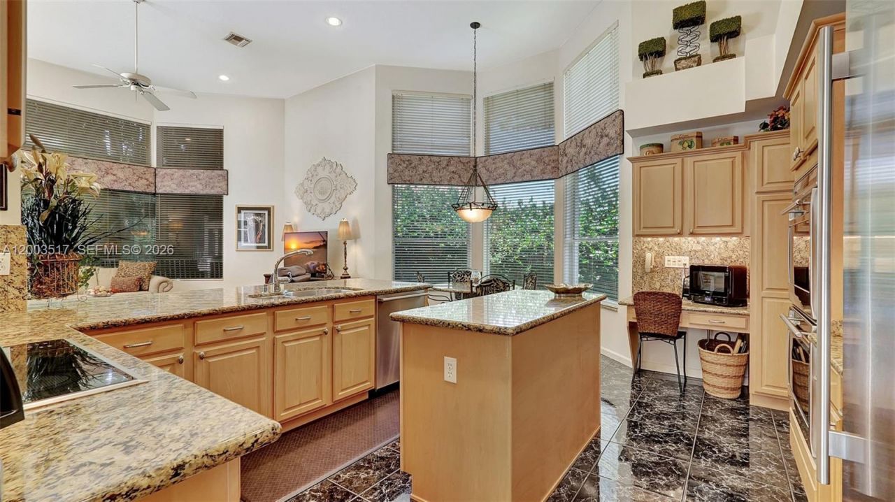 681 NW 100th Ter, Plantation, FL 33324 Photo