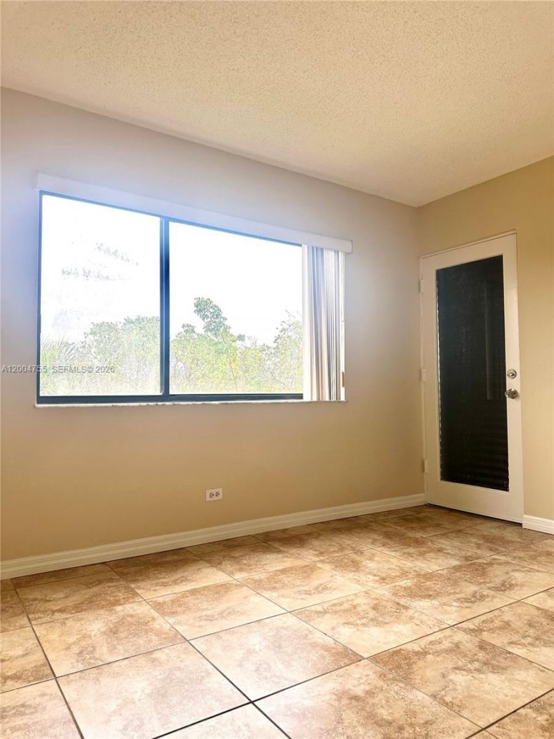6601 SW 116th Ct , Unit 403, Miami, FL 33173 Photo
