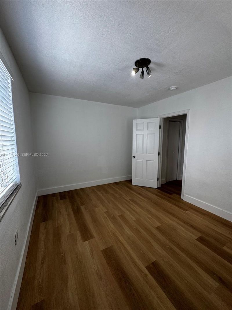 7928 Harding Ave , Unit 7, Miami Beach, FL 33141 Photo
