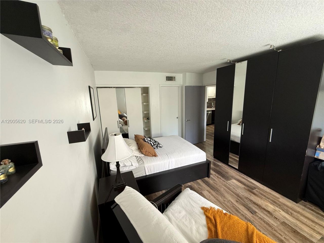 230 Lakeview Dr , Unit 307, Weston, FL 33326 Photo
