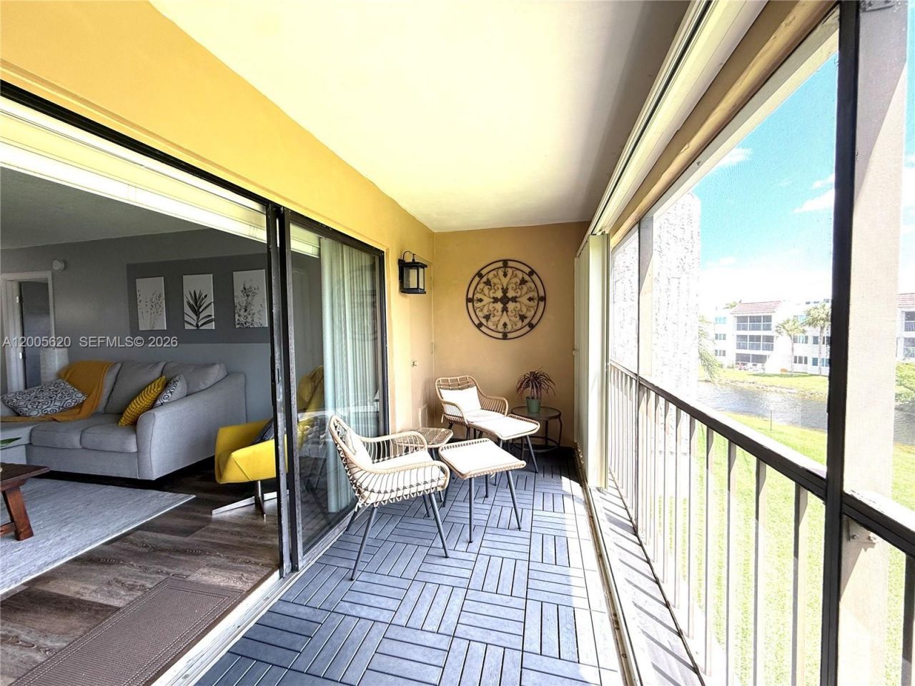 230 Lakeview Dr , Unit 307, Weston, FL 33326 Photo