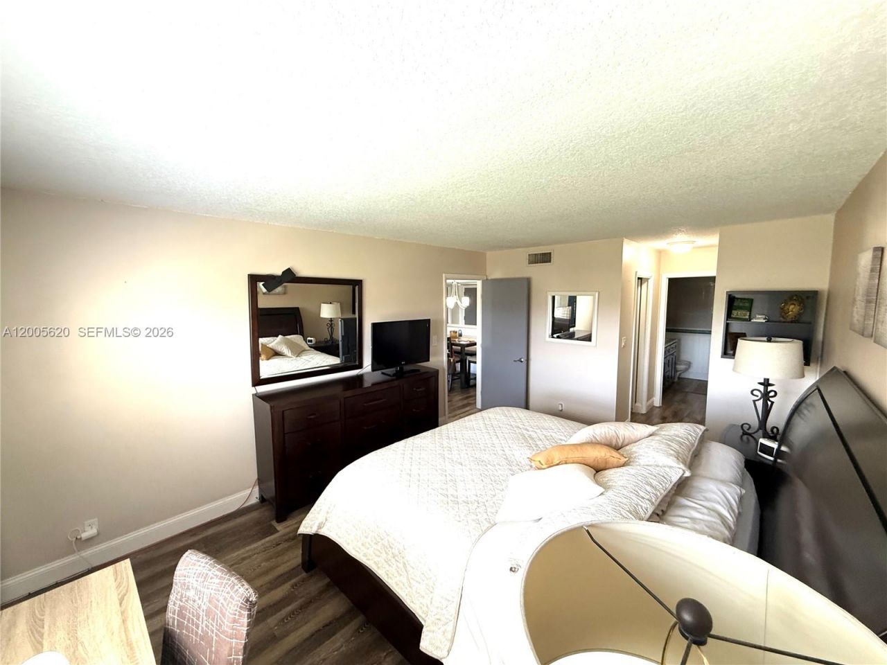 230 Lakeview Dr , Unit 307, Weston, FL 33326 Photo