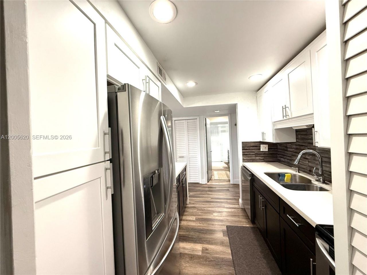 230 Lakeview Dr , Unit 307, Weston, FL 33326 Photo