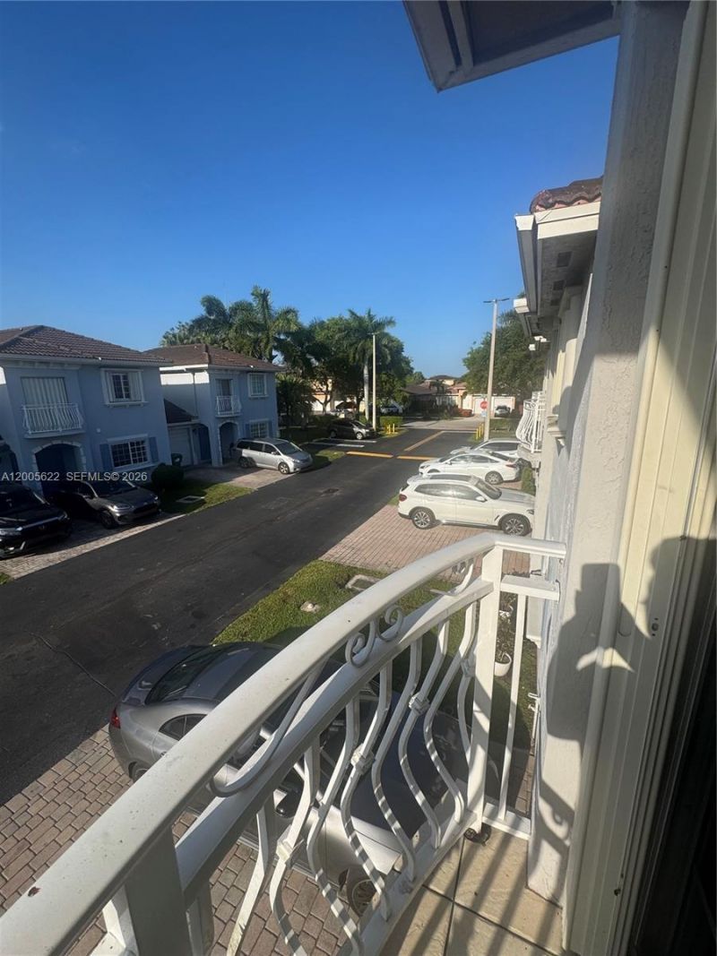 14562 SW 29th Ter, Unit 14562, Miami, FL 33175 Photo