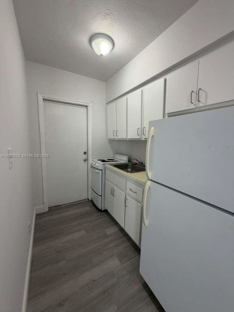 1628 SW 7th St, Unit 9, Miami, FL 33135 Photo