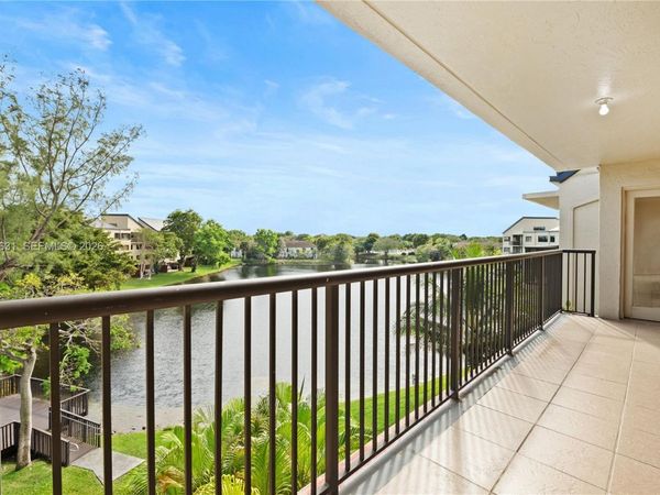 6601 SW 116th Ct , Unit 404, Miami, FL 33173