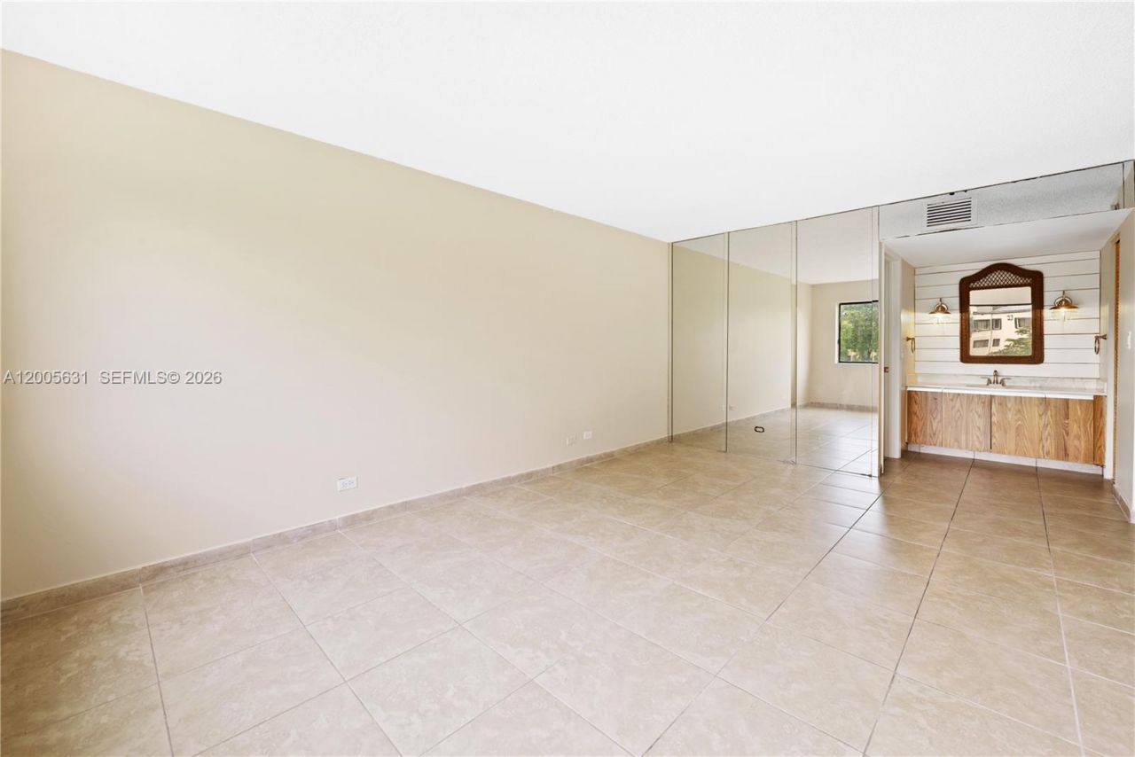 6601 SW 116th Ct , Unit 404, Miami, FL 33173 Photo