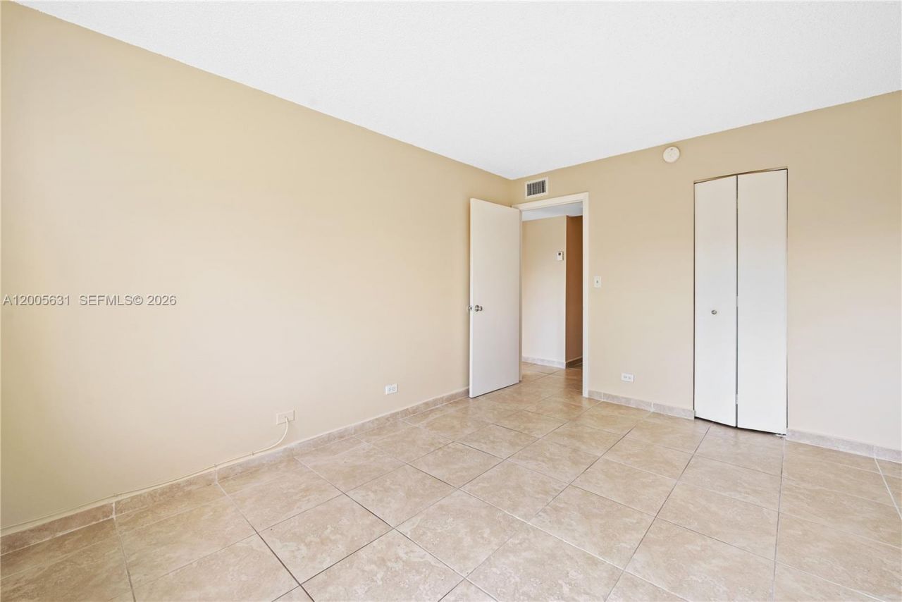 6601 SW 116th Ct , Unit 404, Miami, FL 33173 Photo