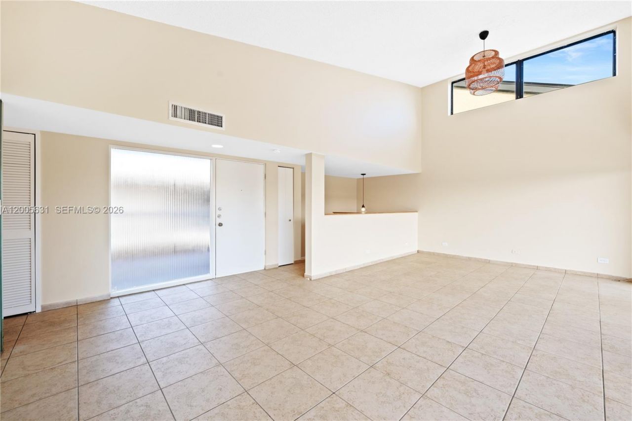 6601 SW 116th Ct , Unit 404, Miami, FL 33173 Photo