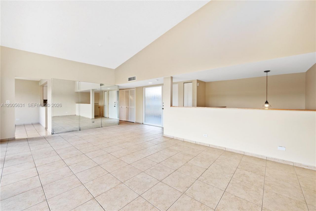 6601 SW 116th Ct , Unit 404, Miami, FL 33173 Photo