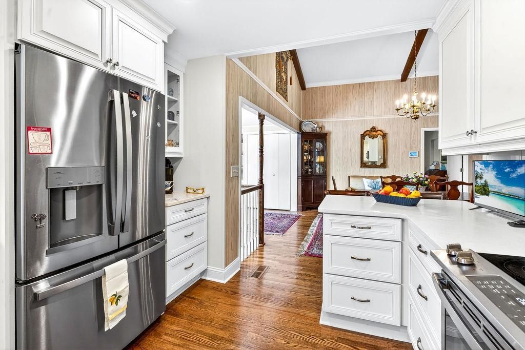 134 Hanover St. Photo 36