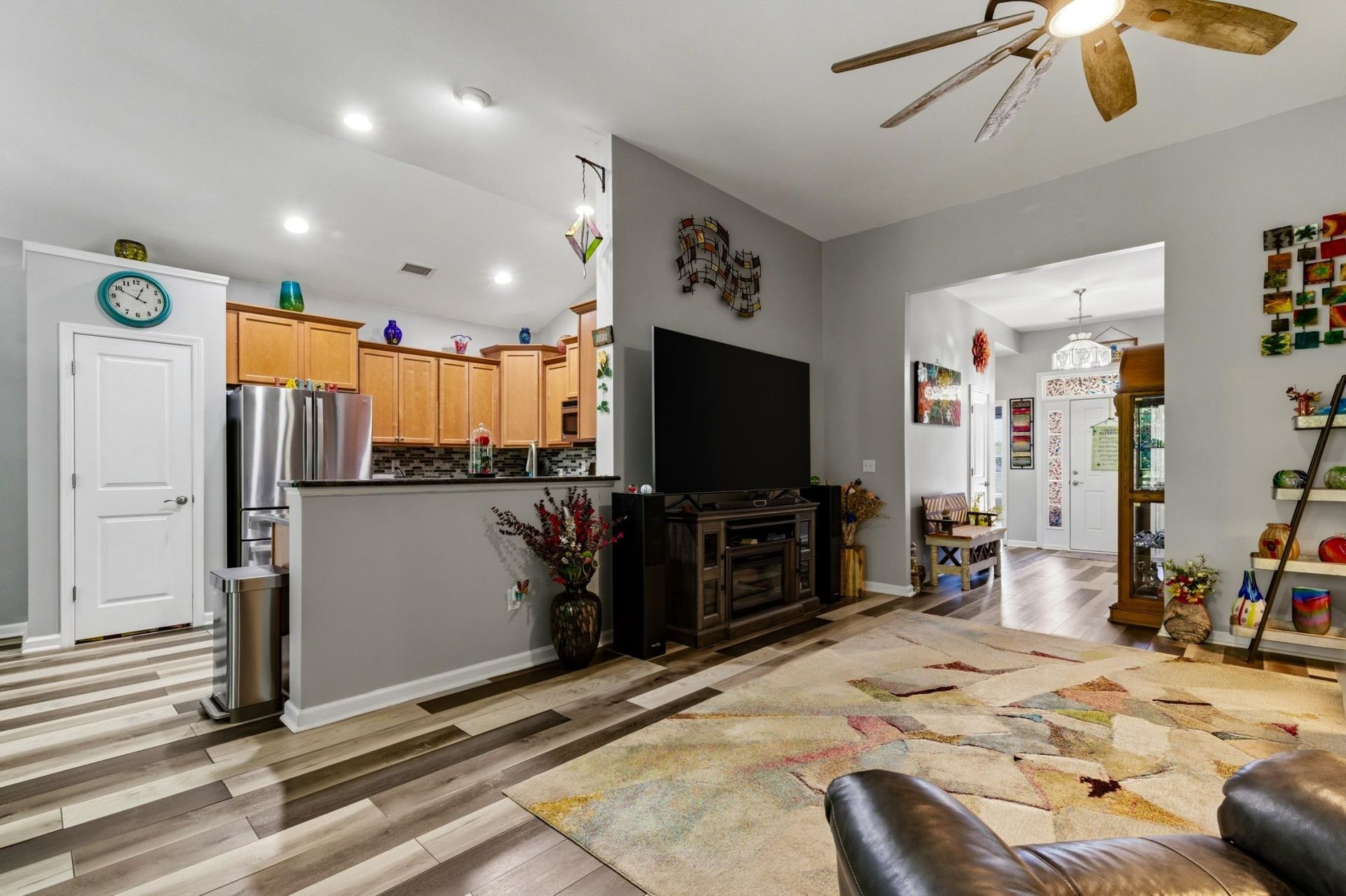 1528 Claremont Ct.  Photo 10