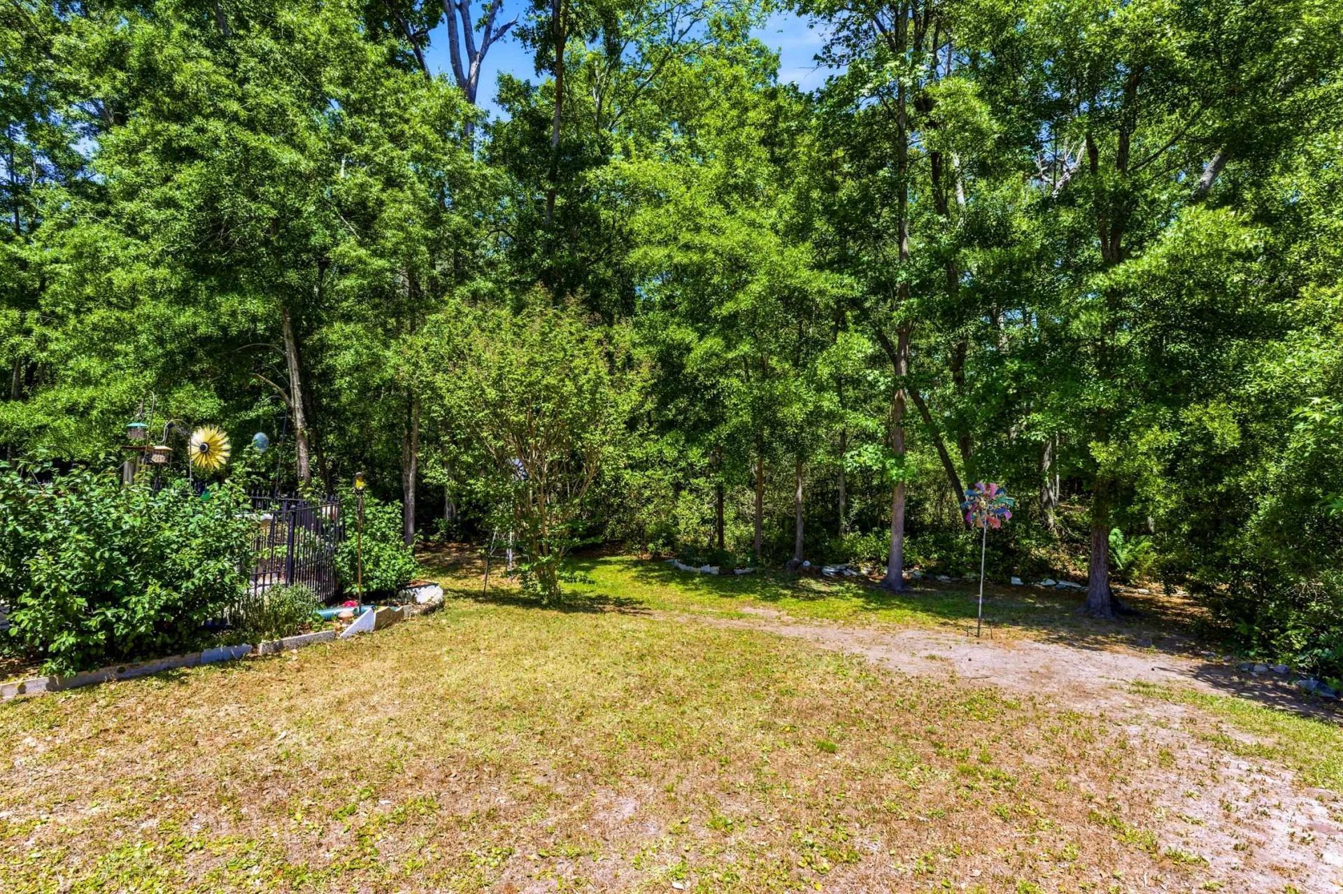 1528 Claremont Ct.  Photo 29