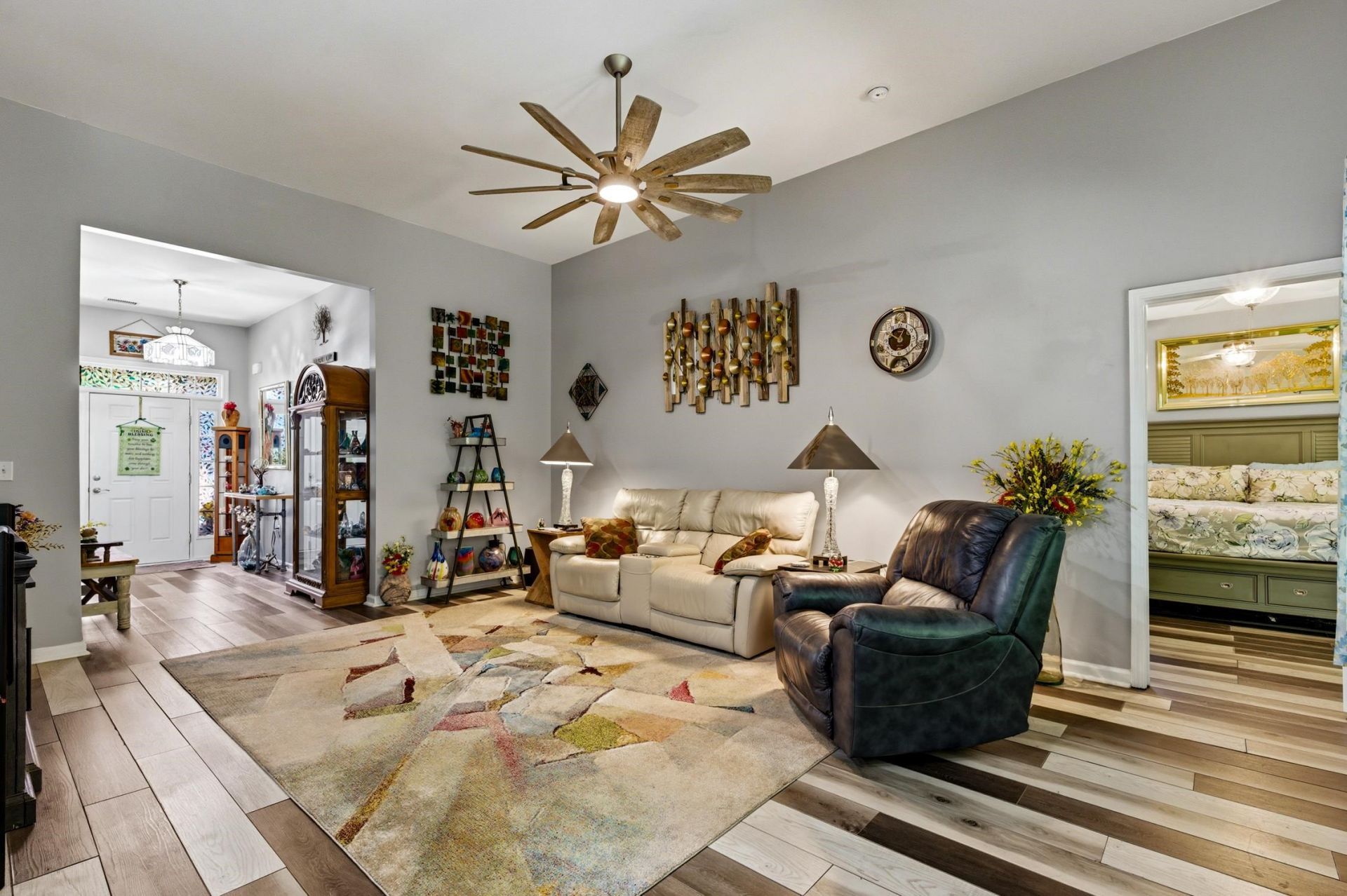 1528 Claremont Ct.  Photo 9