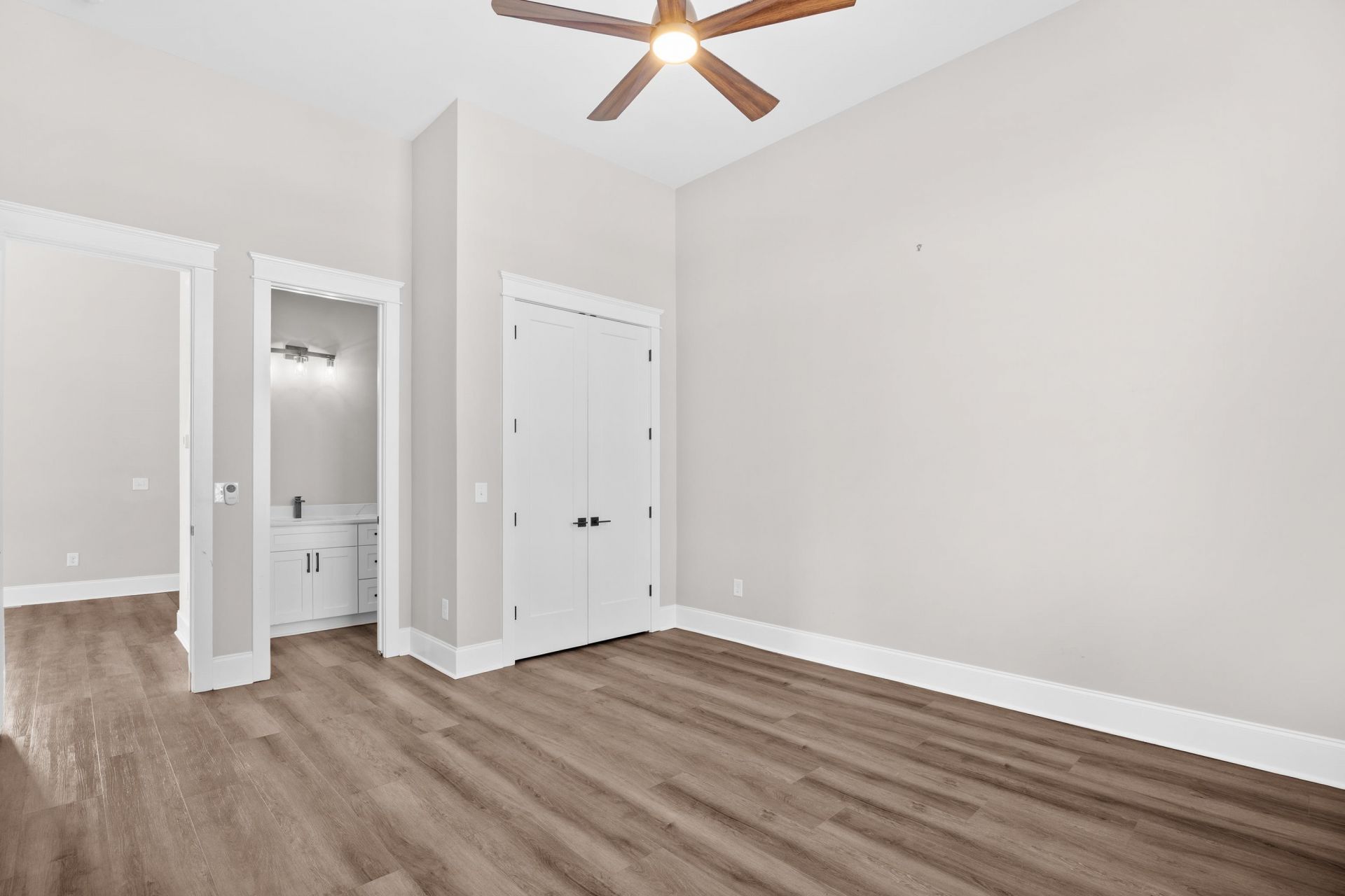 305 Harbour View Dr. Photo 30