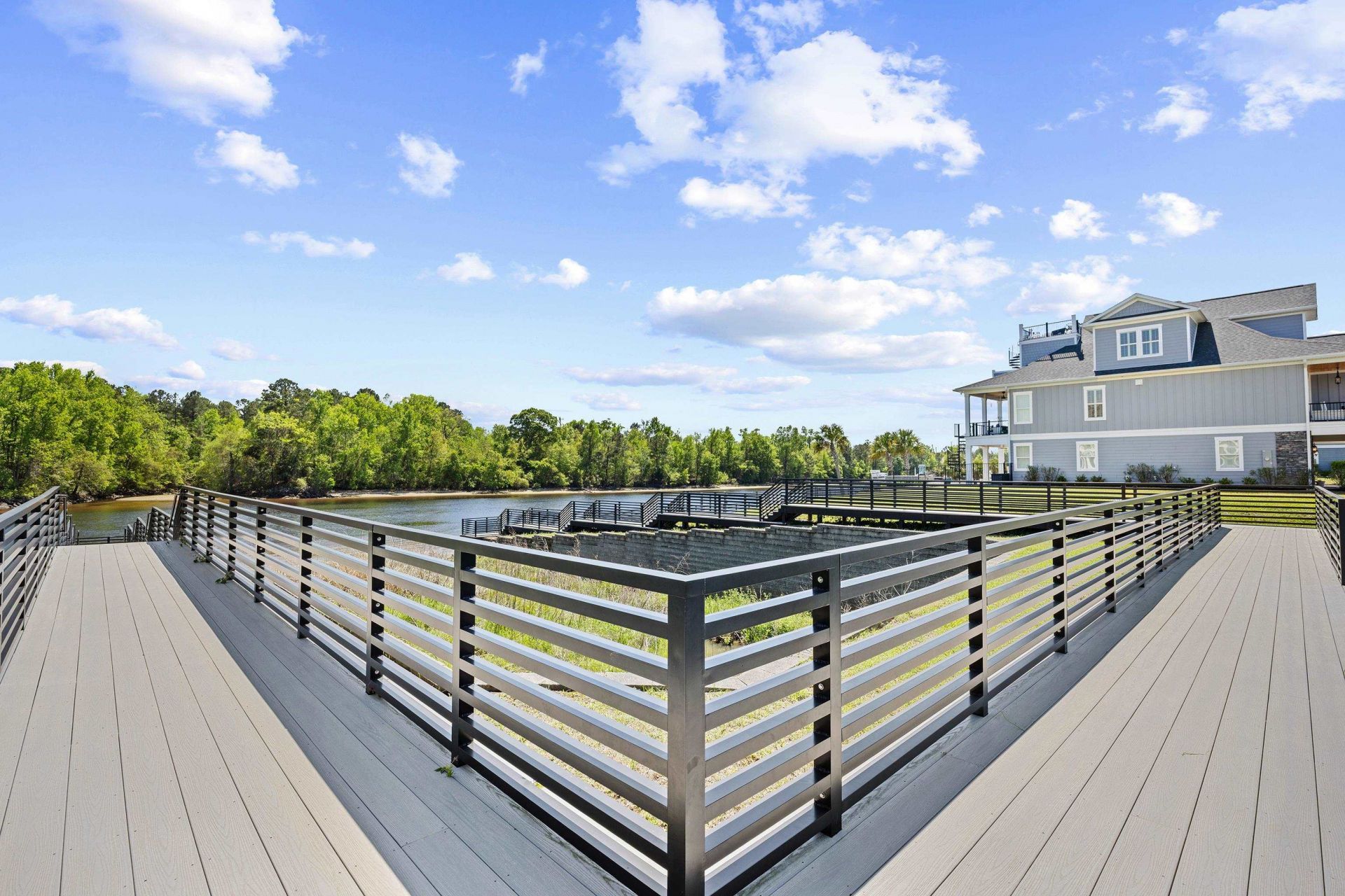 305 Harbour View Dr. Photo 37