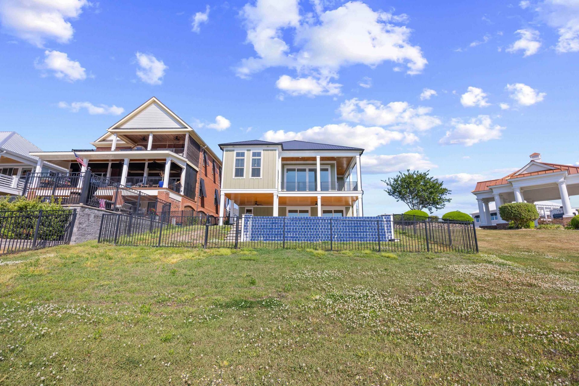 305 Harbour View Dr. Photo 44