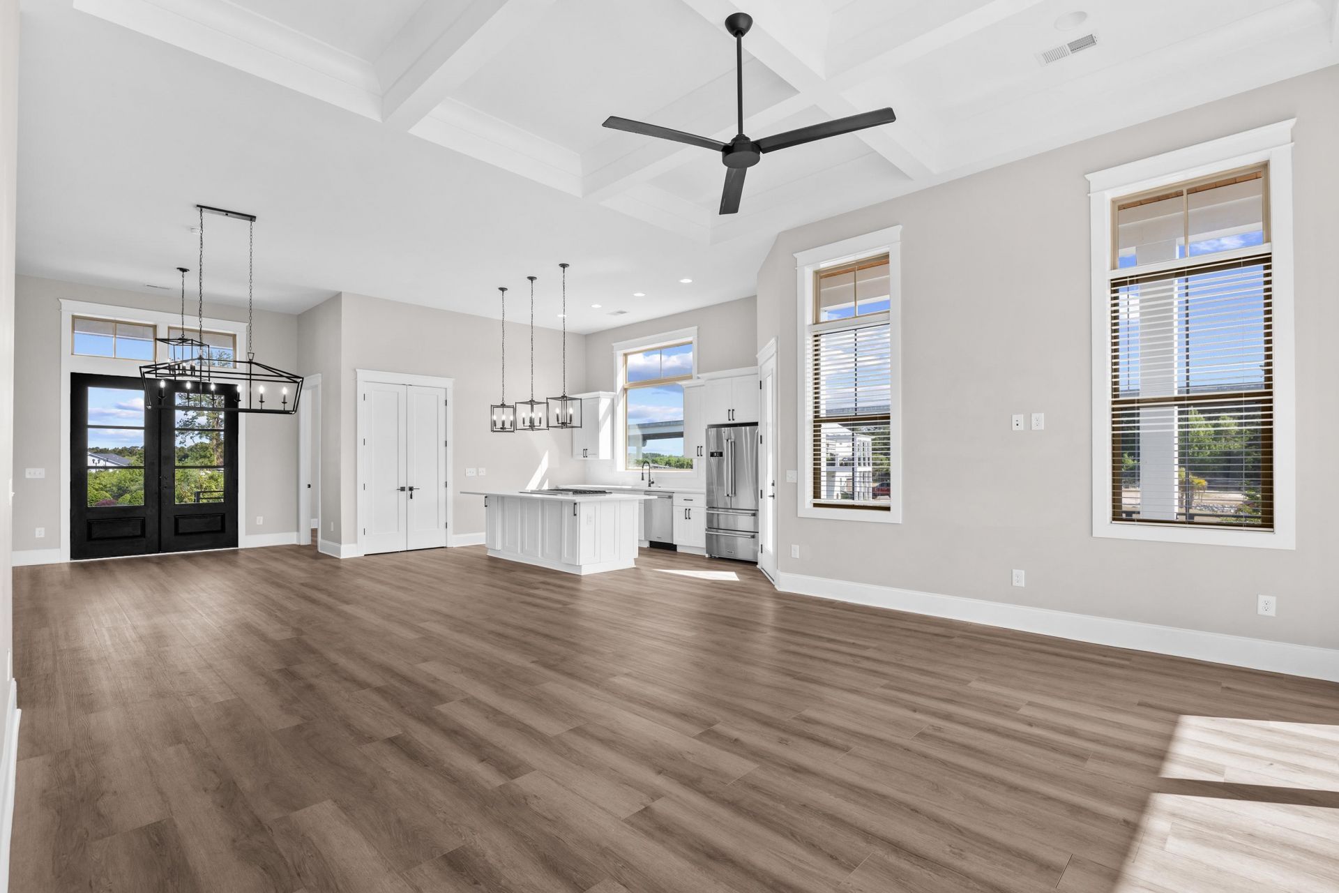 305 Harbour View Dr. Photo 5