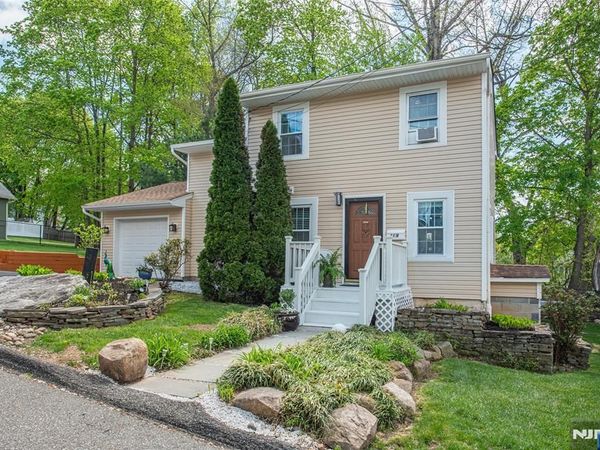 119 Sherwood Avenue, MAHWAH, NJ 07430