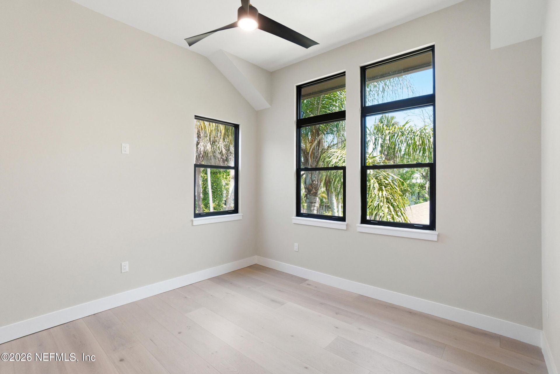 371 9th Street, Atlantic Beach, FL 32233 Photo