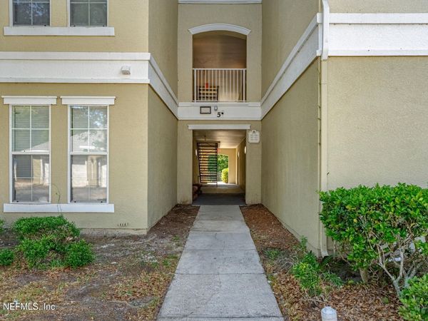 8290 GATE Parkway W, Unit 503, Jacksonville, FL 32216