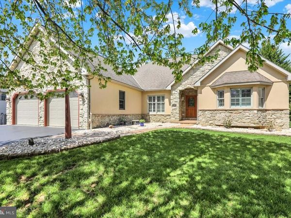 426 W CHARLOTTE STREET , MILLERSVILLE, PA 17551