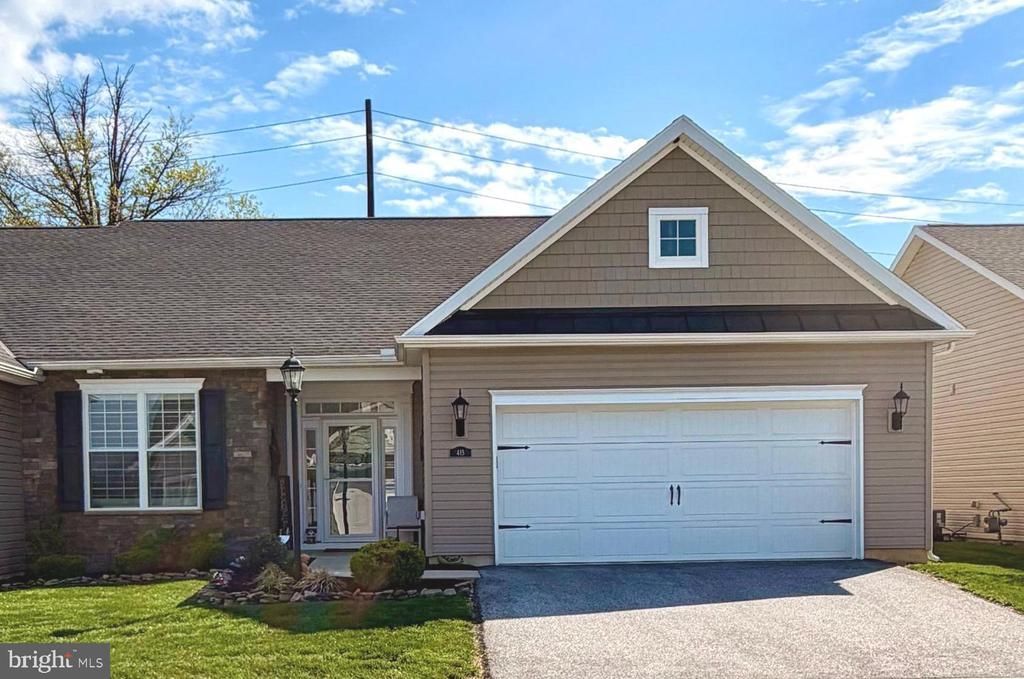 415 HAWTHORN LANE , HANOVER, PA 17331