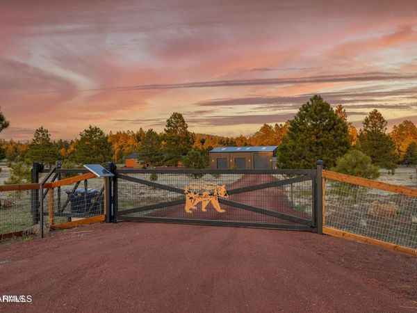 1150 N Three Bears Loop, Parks, AZ 86018