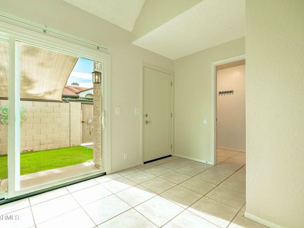 1342 W EMERALD Avenue, Unit 339, Mesa, AZ 85202