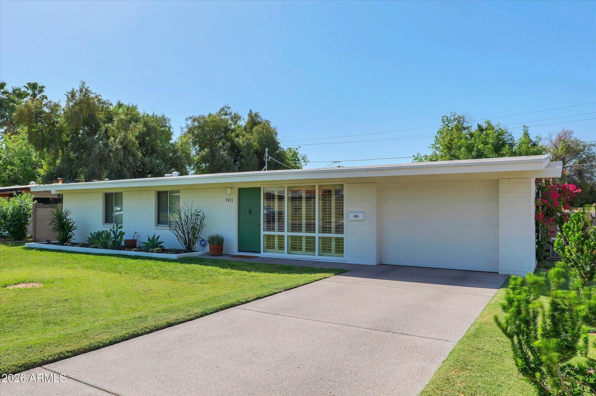 1911 E Montebello Avenue, Phoenix, AZ 85016 Main Photo