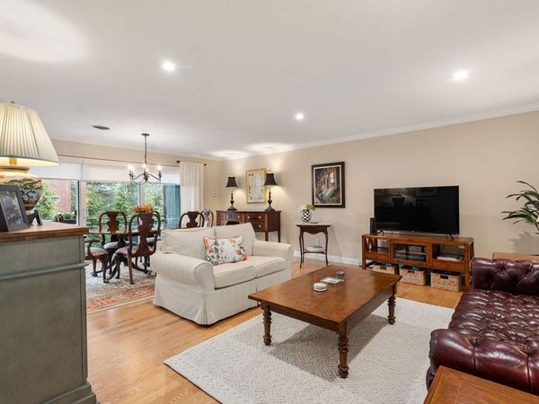 1206 Greendale Ave, Unit 214, Needham, MA 02492