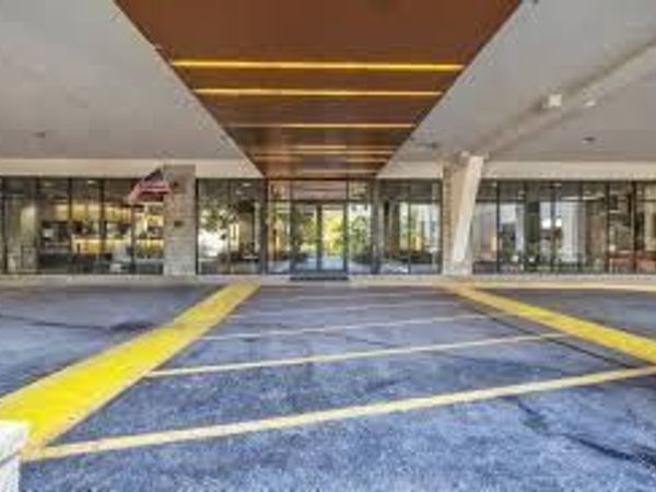 270 E Highland AVENUE, Unit 843, Milwaukee, WI 53202