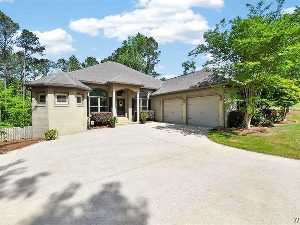 15589 Kevin Cove , Northport, AL 35475