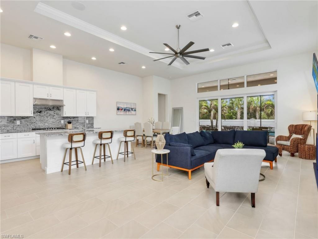 9288 Cayman Dr, Naples, FL 34114 Photo