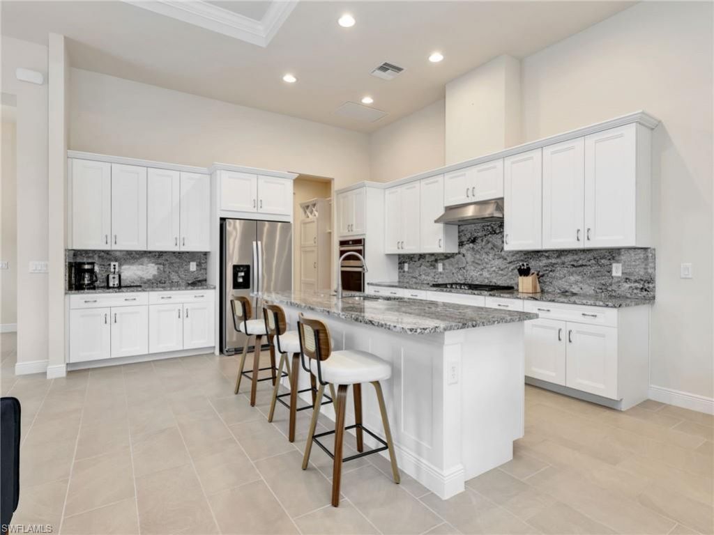 9288 Cayman Dr, Naples, FL 34114 Photo