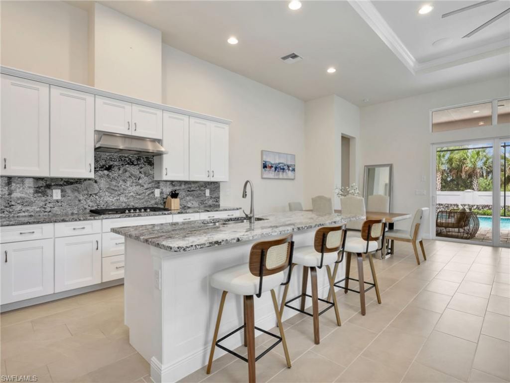 9288 Cayman Dr, Naples, FL 34114 Photo
