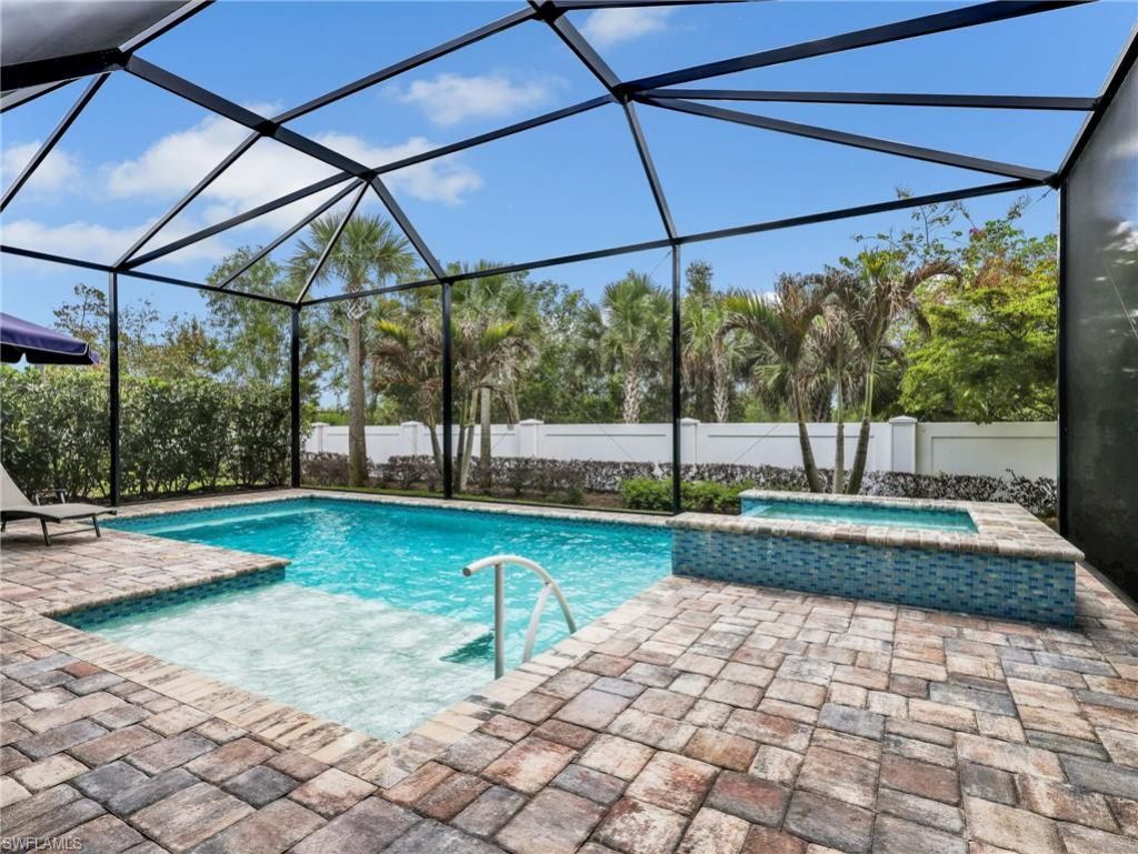 9288 Cayman Dr, Naples, FL 34114 Photo