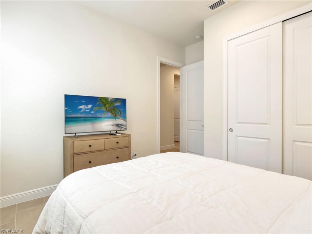 9288 Cayman Dr, Naples, FL 34114 Photo